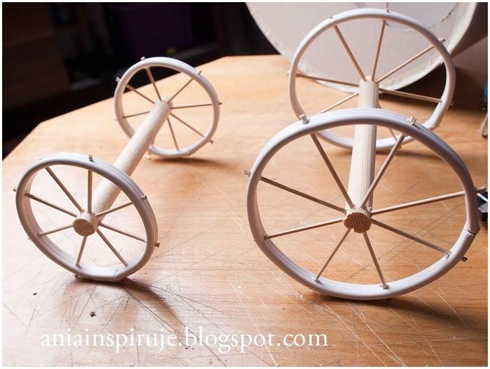 carruaje para muñecas 8