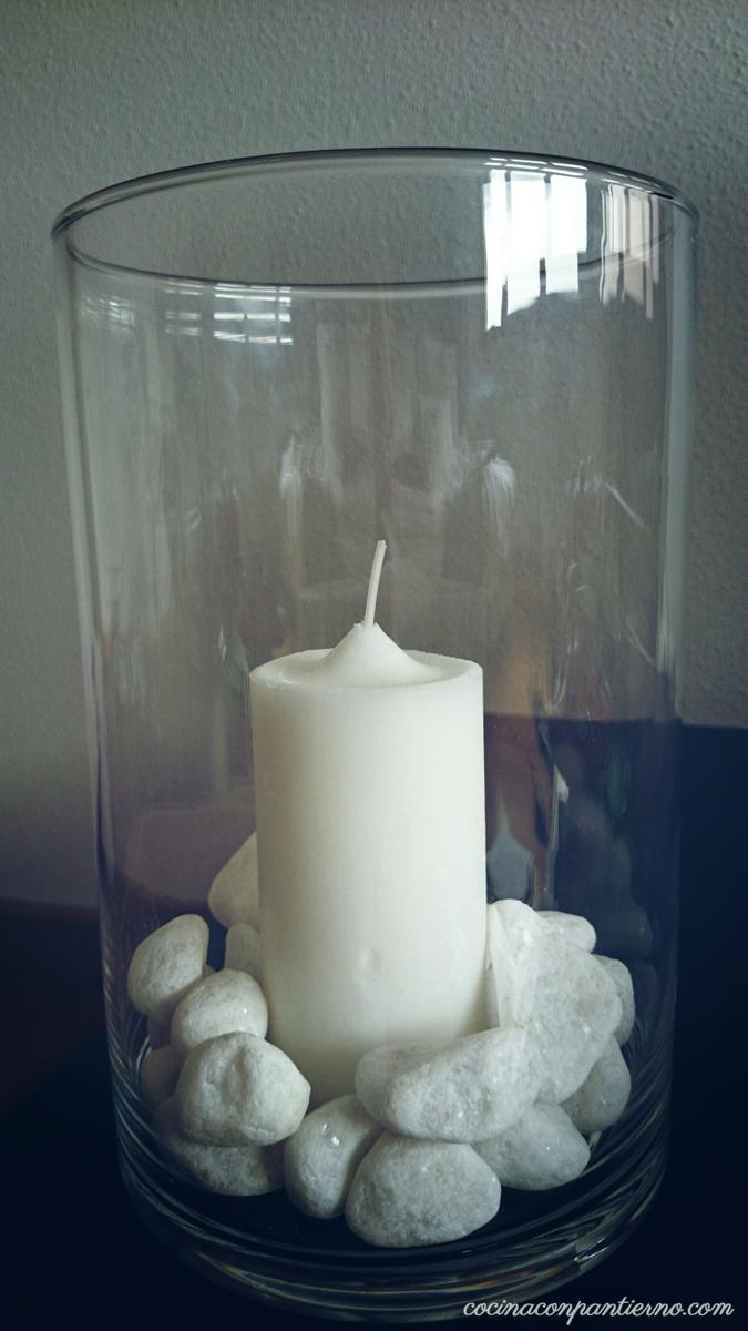 decorarunjarron-vela-piedras