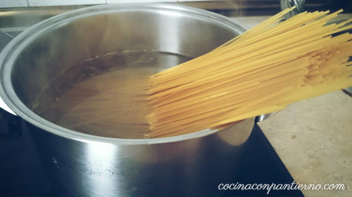 pastaalpesto-espaguetis