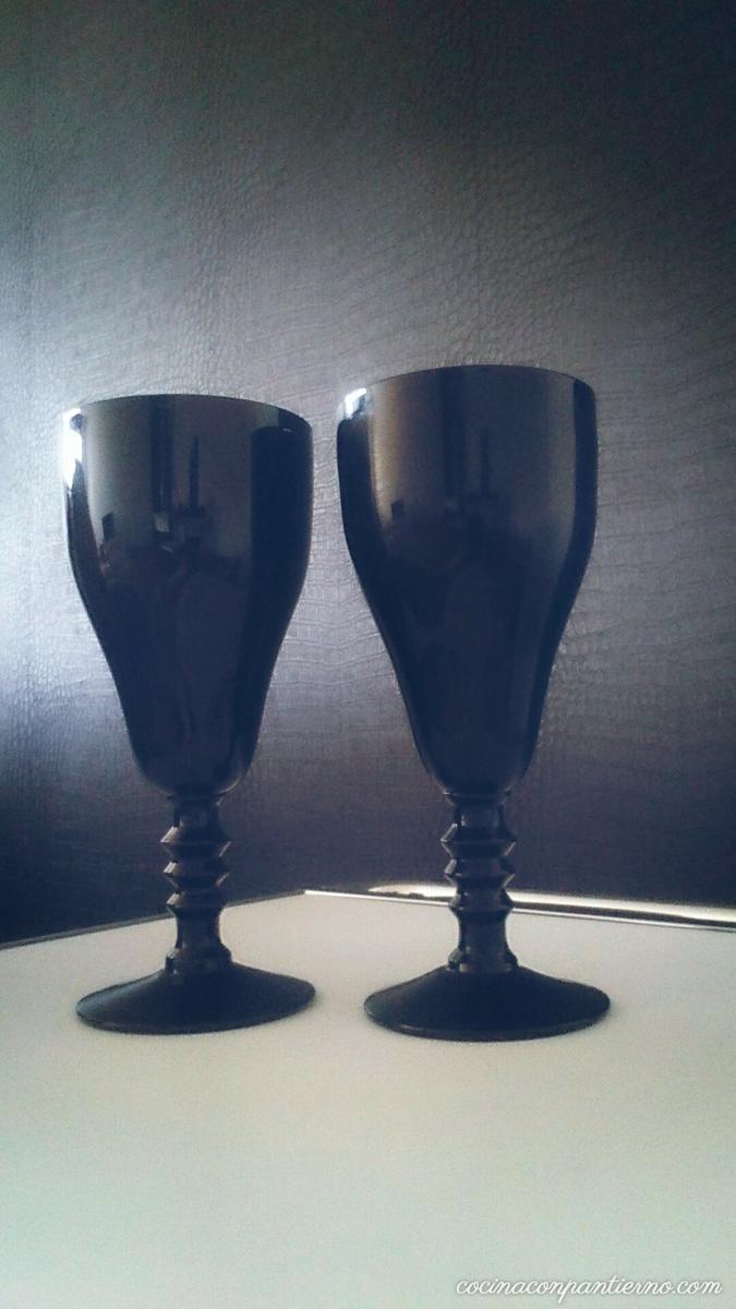 foto-decoracion-mesa-copasnegras