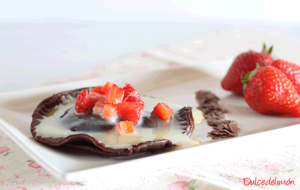 Ravioli de dos chocolates y fresas