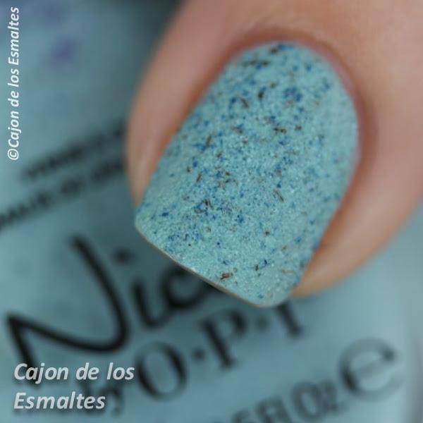 On what grounds de la colección Roughles de Nicole by Opi