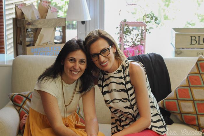 sra. cricket y nieves alvarez