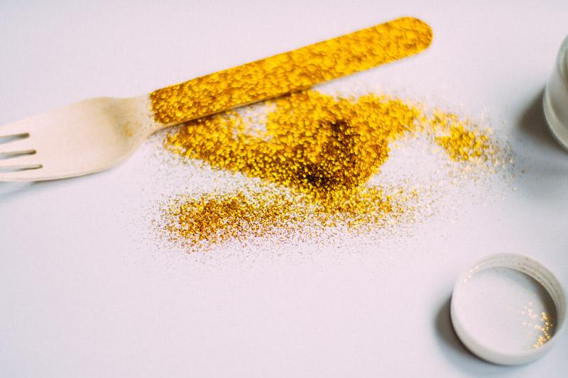 decora tus cubiertos de madera