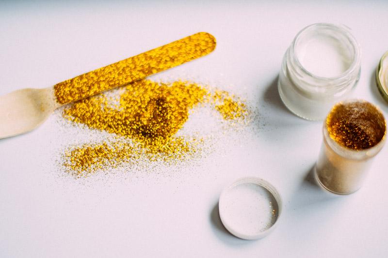 decora tus cubiertos de madera