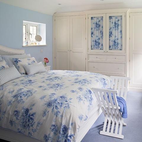 Pale-Blue-and-Cream-Bedroom-25-Beautiful-Homes-Housetohome