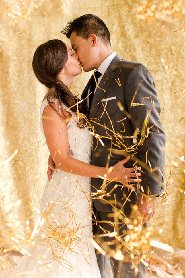 confetti de color dorado para bodas