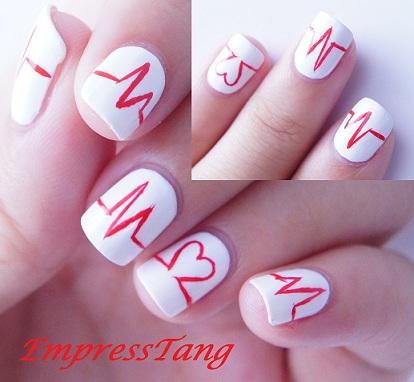 uñas diseño de corazon