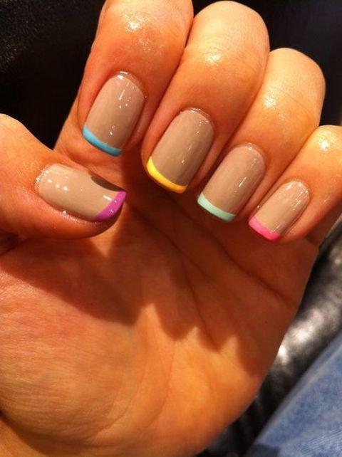 uñas sencillas con colores