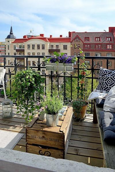 terrazas-de-estilo-nordico-fichajes-deco-mobiliario-de-exterior
