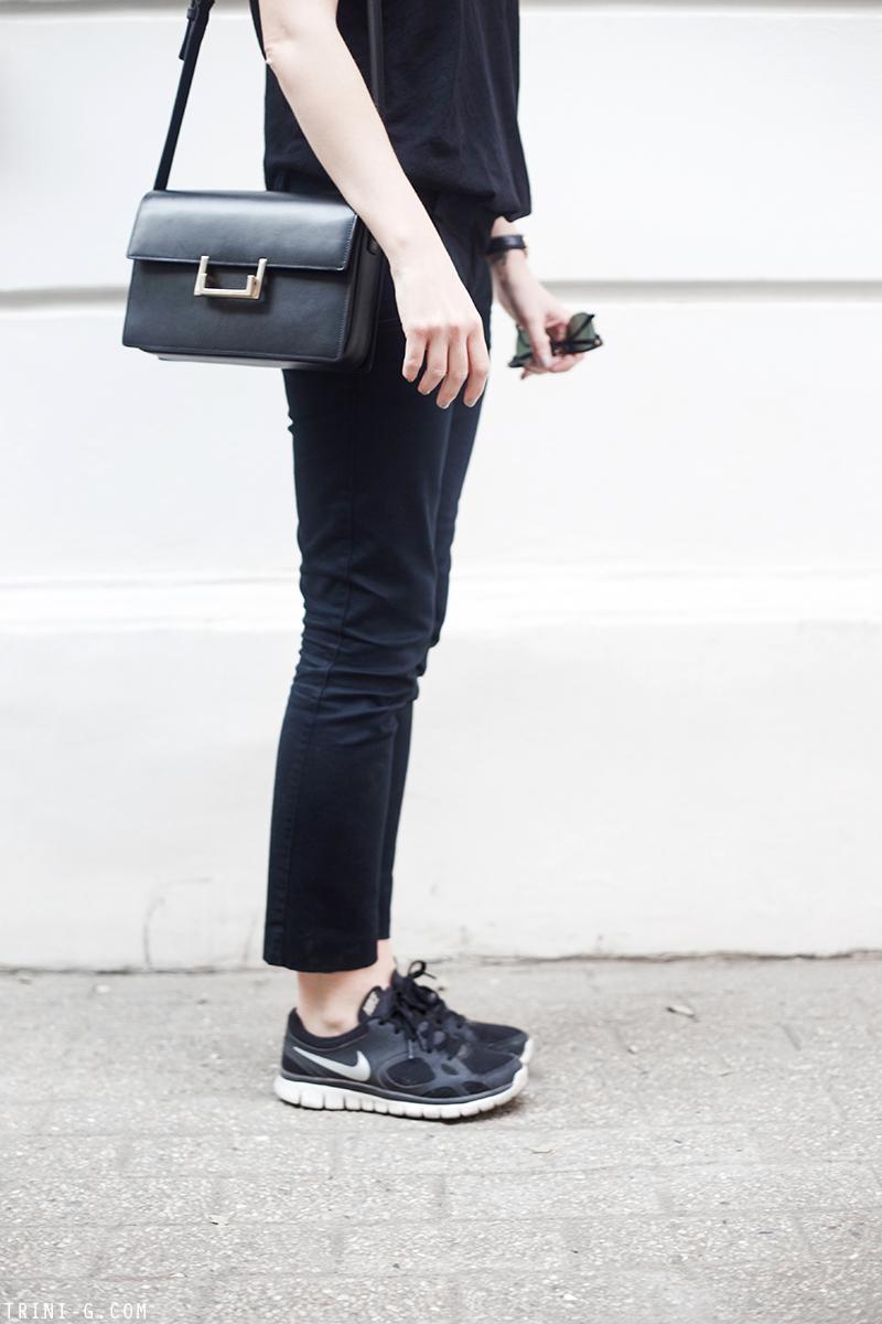 Trini | Saint Laurent Lulu bag Nike Flex sneakers
