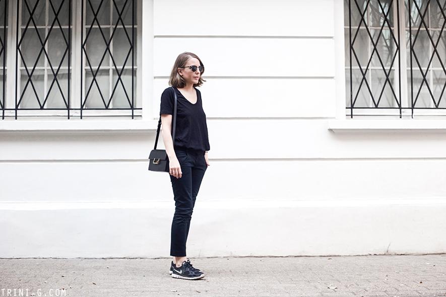 Trini | Saint Laurent Lulu bag Nike Flex sneakers