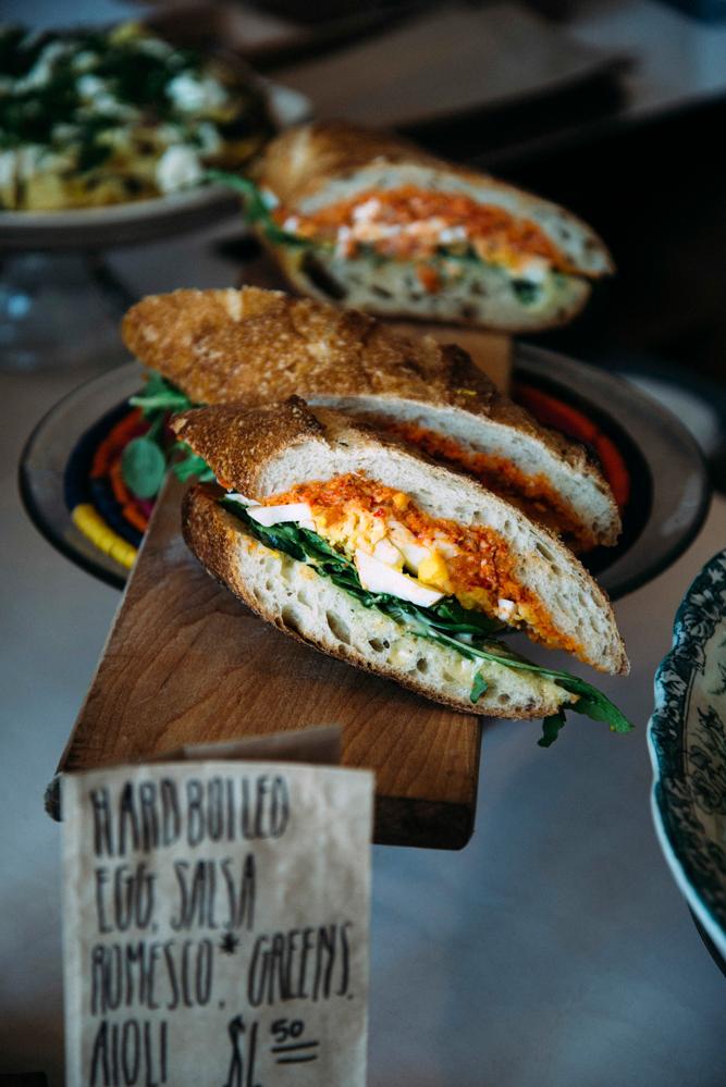 07 Kinfolk_CityGuide_AstroCoffee-5