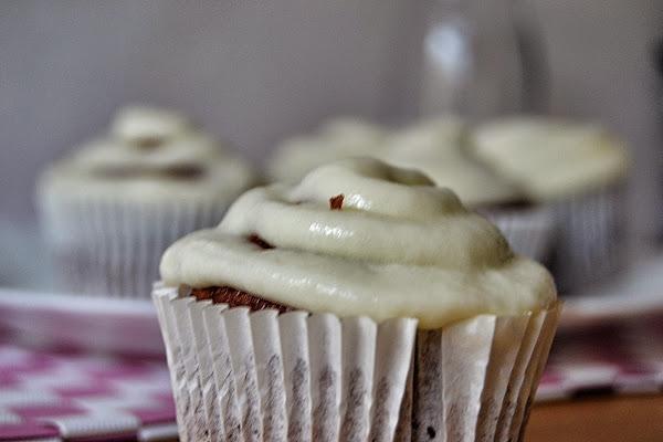 red velvet cupcakes