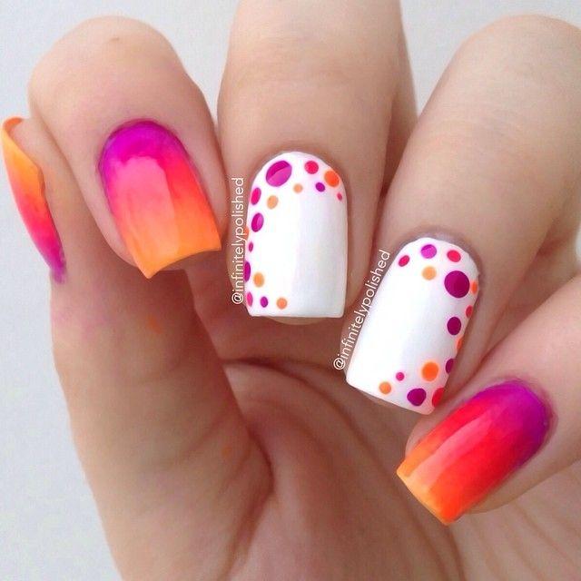 uñas decoradas de blanco con colores