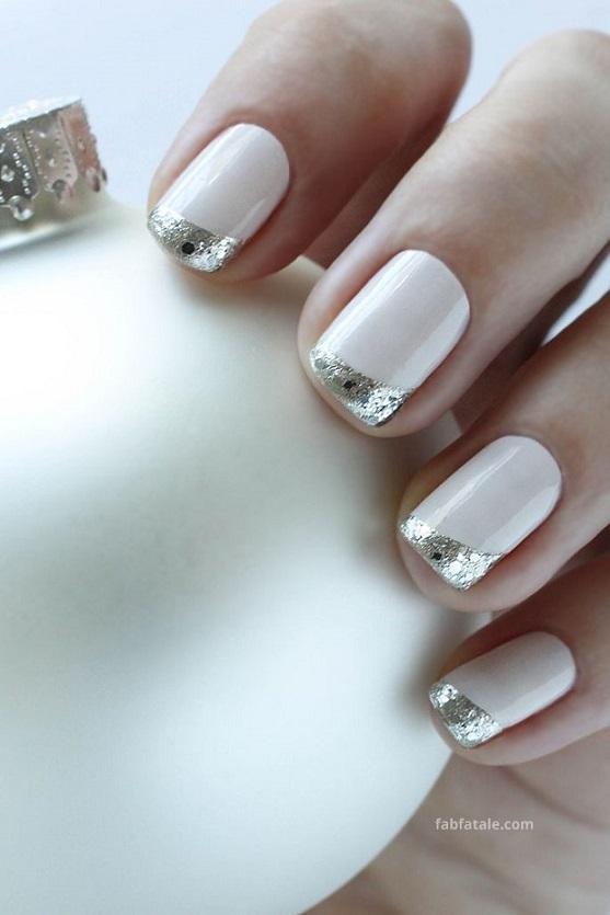 uñas naturales con piedras