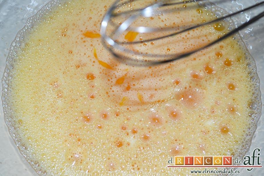 Crema de papaya, con unas varillas eléctricas batimos muy bien