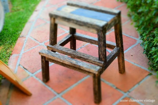 www.annecharriere.com, deco porche entrada, objetos reciclados,