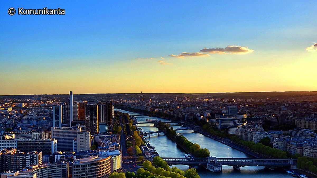 Atardecer y el río Sena