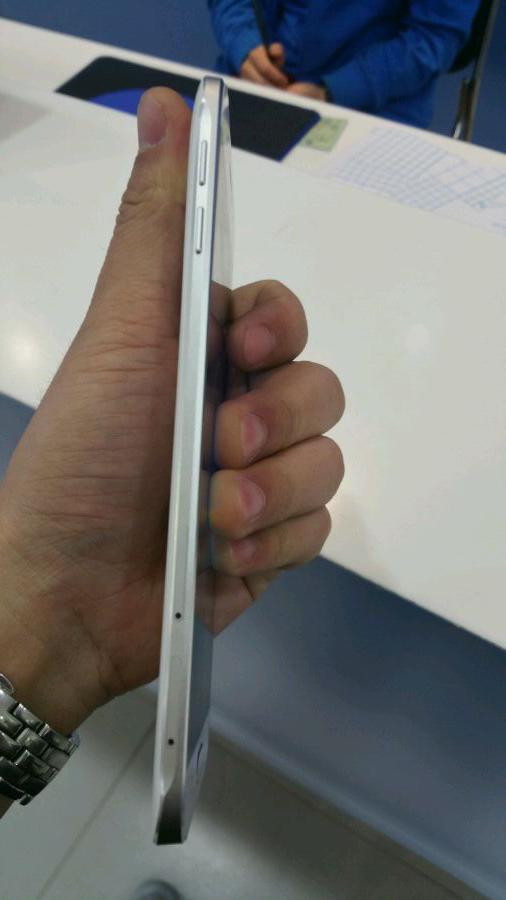 galaxy-a8-leaked-3