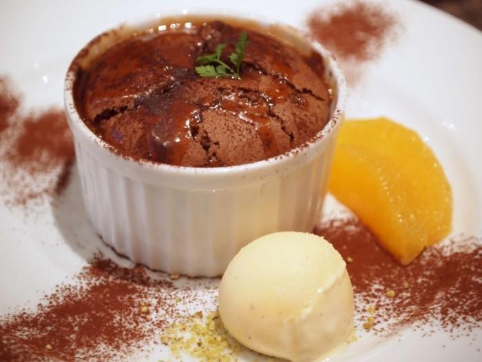Soufflé helado de chocolate
