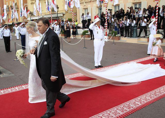 charlene_cola_vestido_boda_monaco-640x640x80