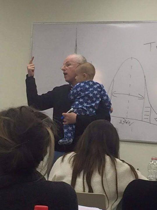 otografia viral del profesor