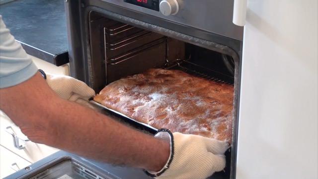 Coca de brioche con nueces y pasas71_mini