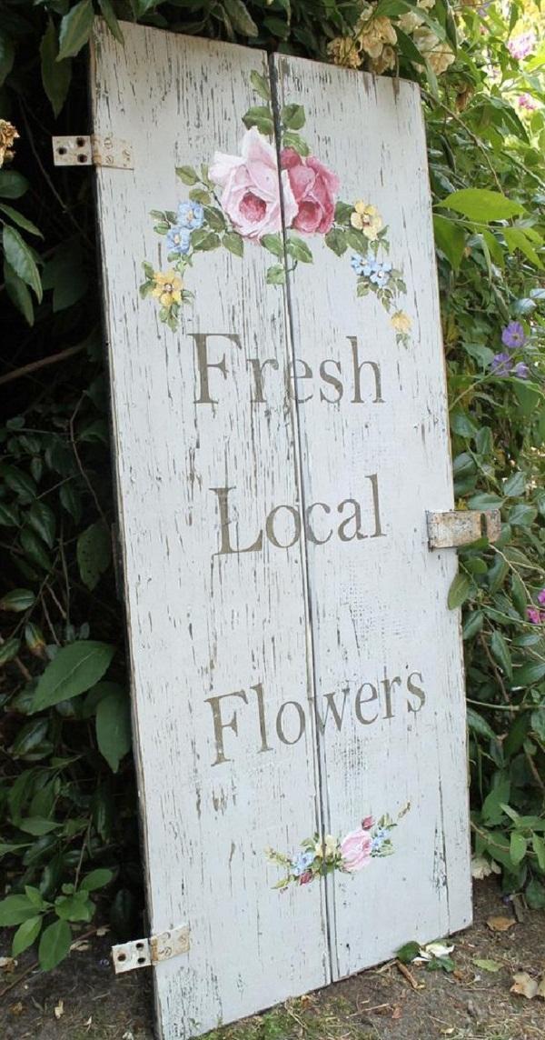 puerta reciclada como cartel shabby chic