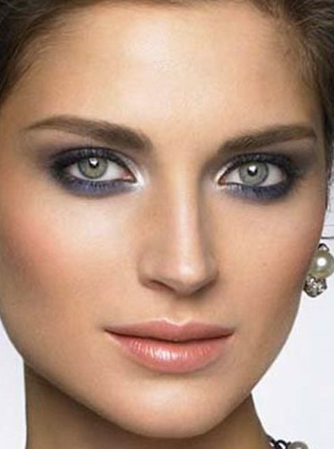 maquillaje de ojos gris