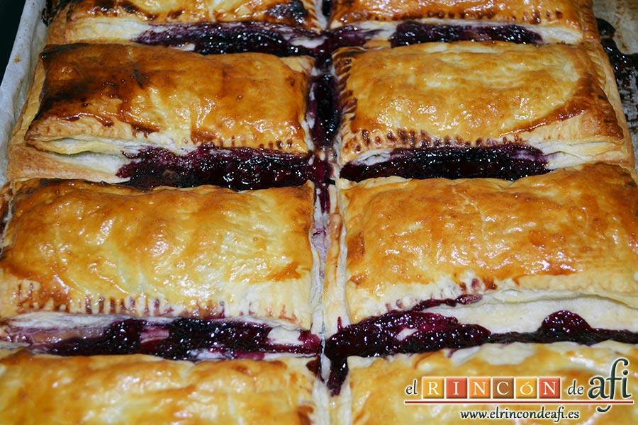 Empanadillas de cerezas y chocolate, hornear