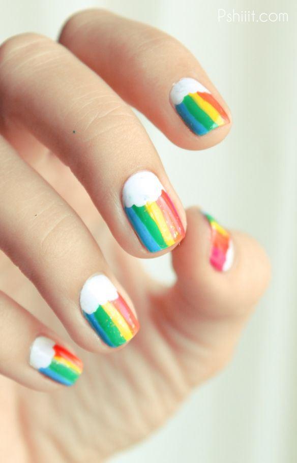uñas decoradas con acoiris