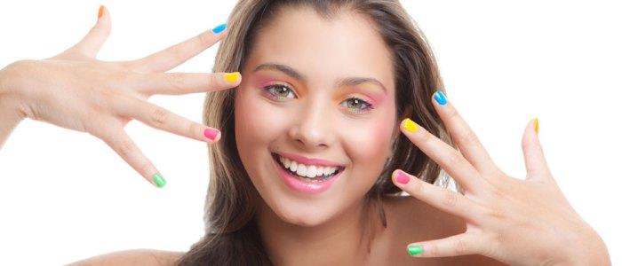 uñas de colores para niñas