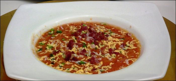 Gazpacho-casero-con-tropezones-final