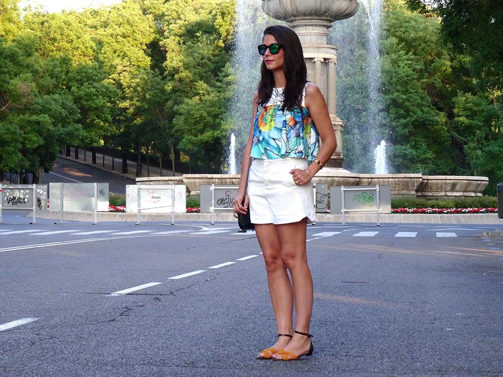 top con vuelo de zara moda