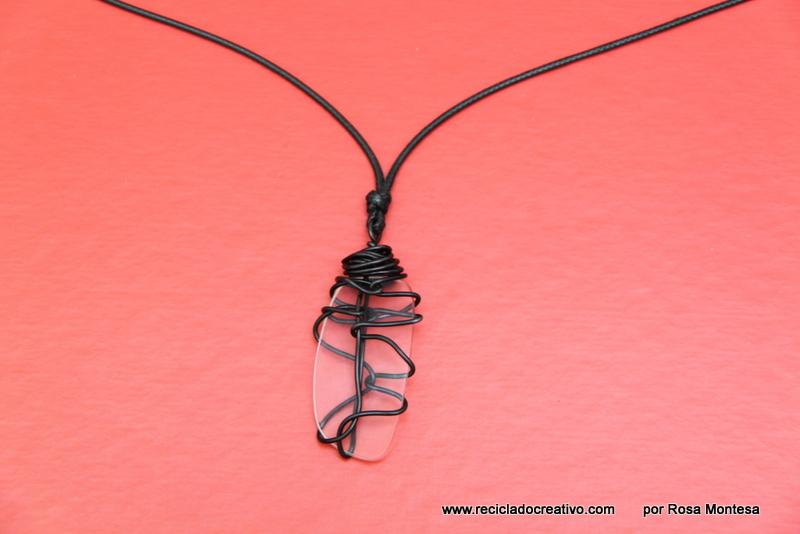 Bisutería con gafas recicladas. Pendientes y colgante con los cristales de gafas viejas