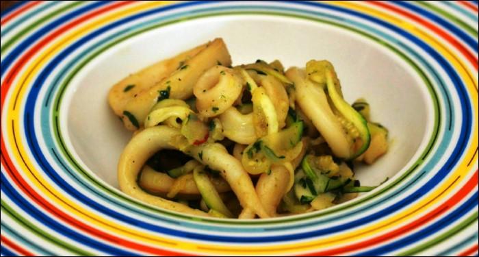 Espaguetis-de-calabacín-con-sepia-portada