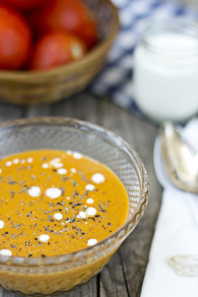 sopa griega de yogur y tomate