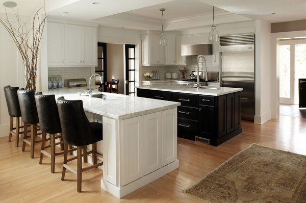 Especial cocinas en color negro. Black kitchens | Decoración