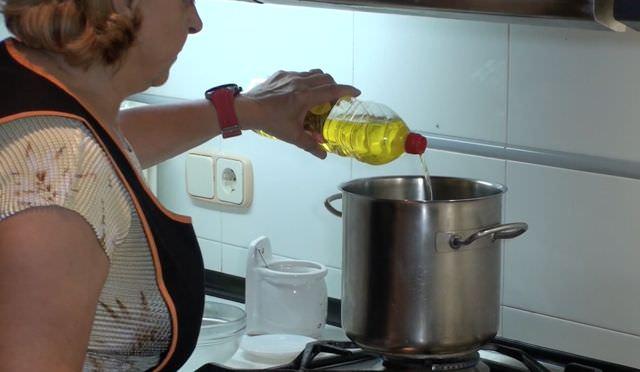 Macarrones con salsa bechamel y jamon york13_mini