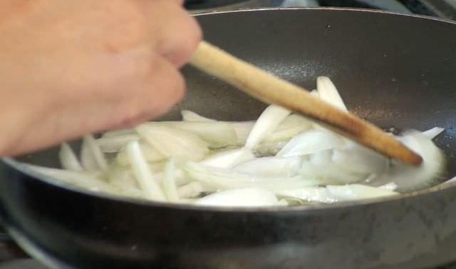 Macarrones con salsa bechamel y jamon york20_mini