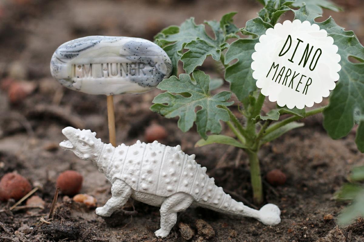 DIY dino markers by 