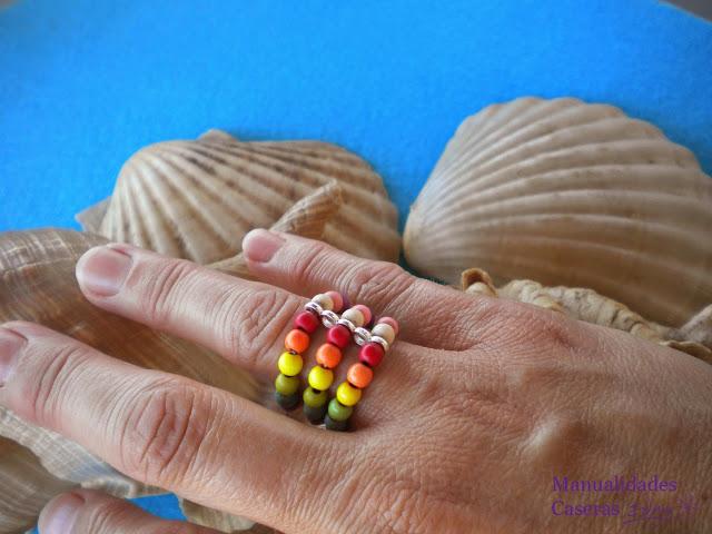 Manualidades Caseras Inma_ anillo de colores de bolas de Cerámica