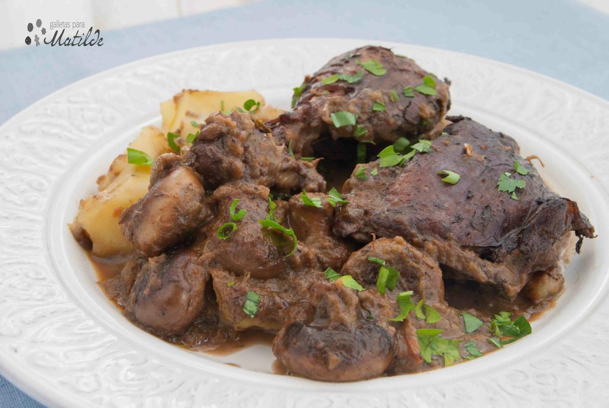 Pollo al vino, coq au vin