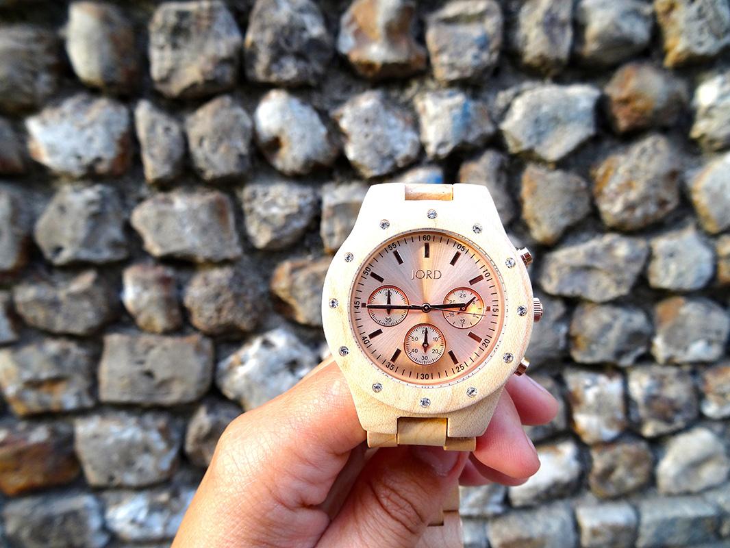 reloj de madera jord