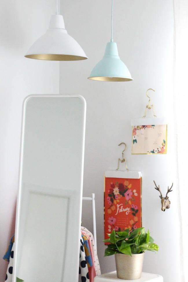 Ikea-Hack-Gold-Spray-Paint-FOTO-Pendant-lamp-