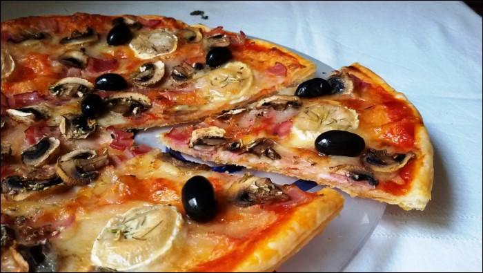 Pizza-de-hojaldre-con-queso-de-cabra-portada