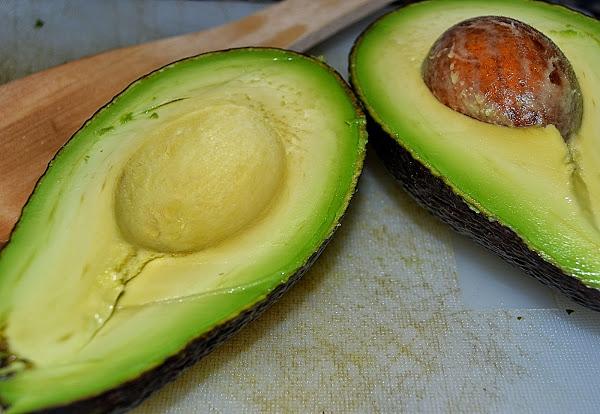 aguacate abierto