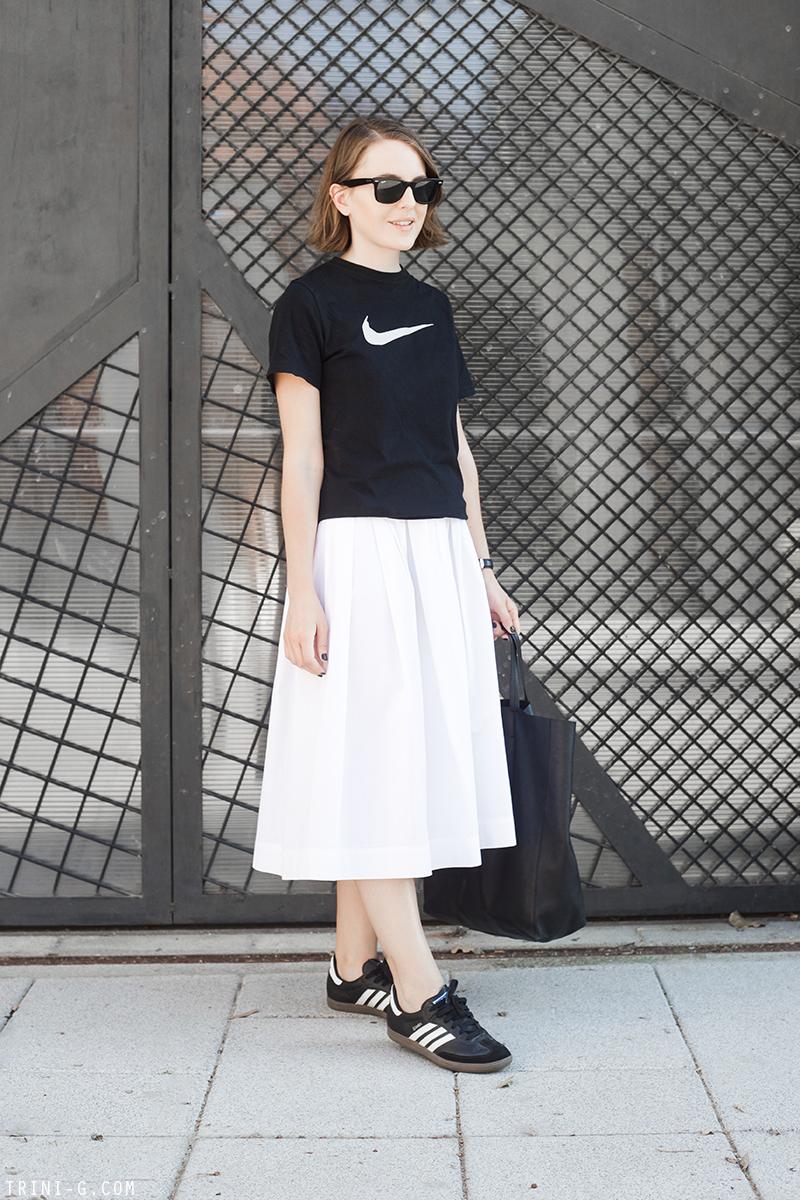 Trini |MaxMara midi skirt Nike tshit