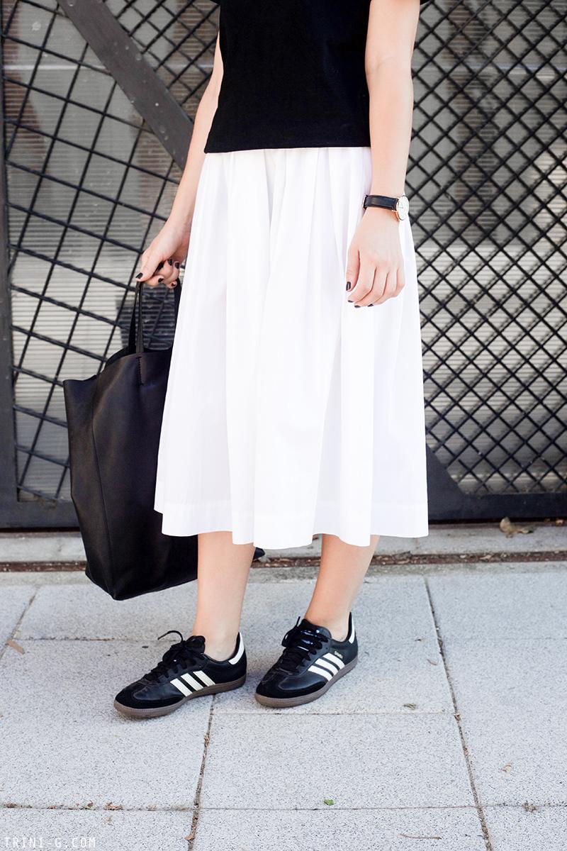 Trini |MaxMara midi skirt Nike tshit